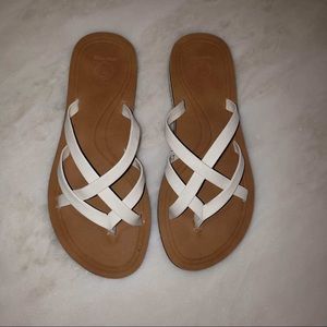 HIGH TIDE sandals
